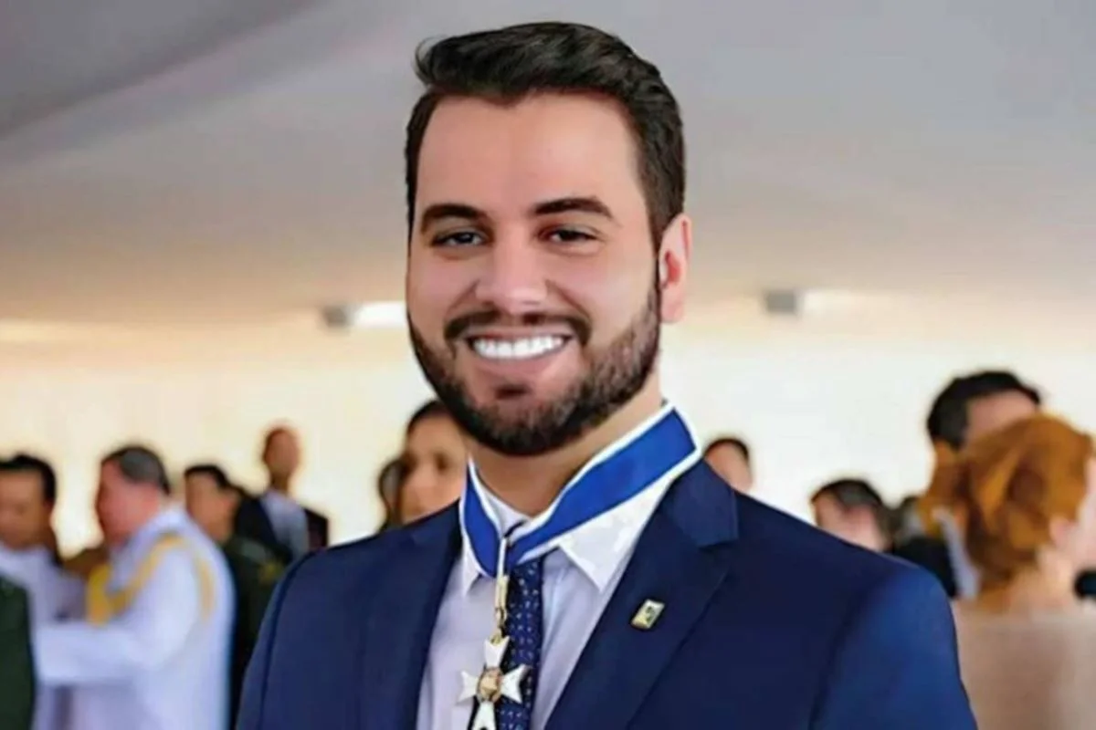 quem-e-filipe-martins,-que-teve-prisao-preventiva-decretada-por-moraes