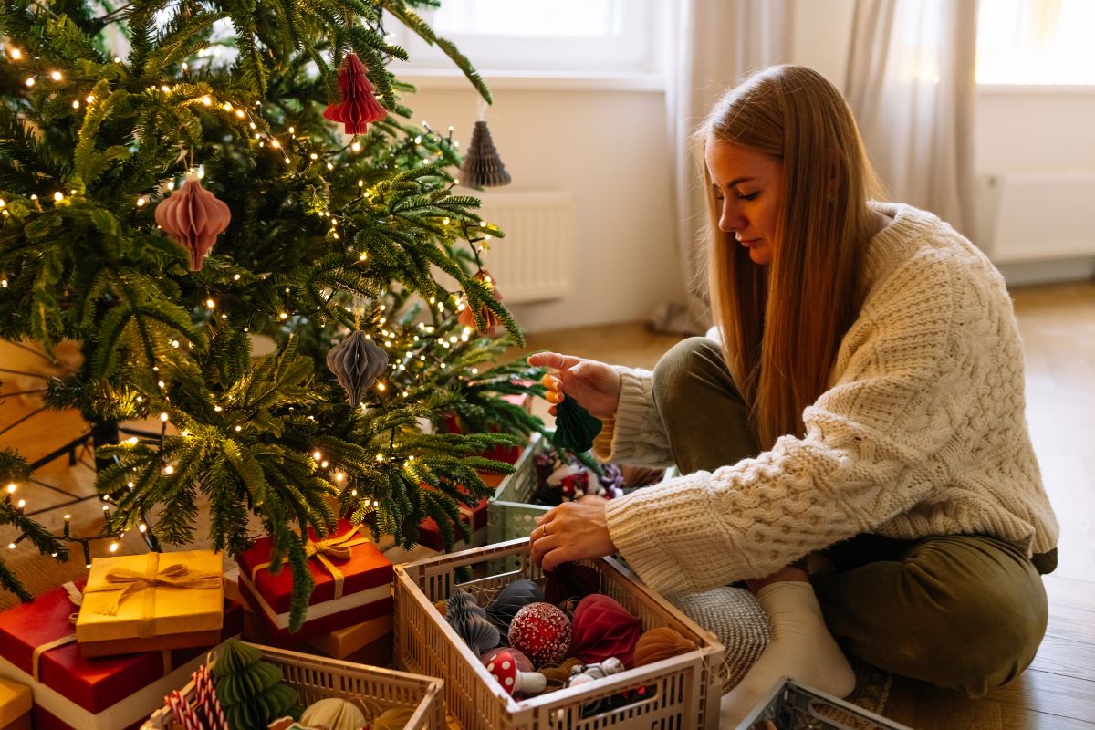 adeus,-natal!-aprenda-a-guardar-a-decoracao-e-evite-gastos-em-2026