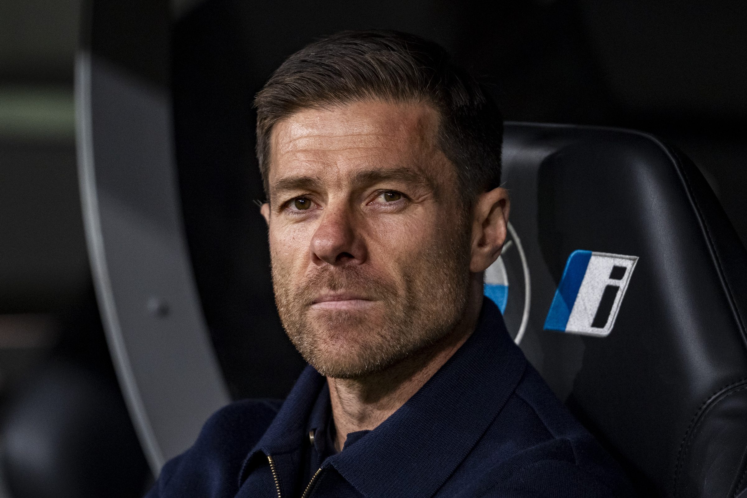 derrota-em-classico-pode-derrubar-xabi-do-real,-diz-radio-espanhola