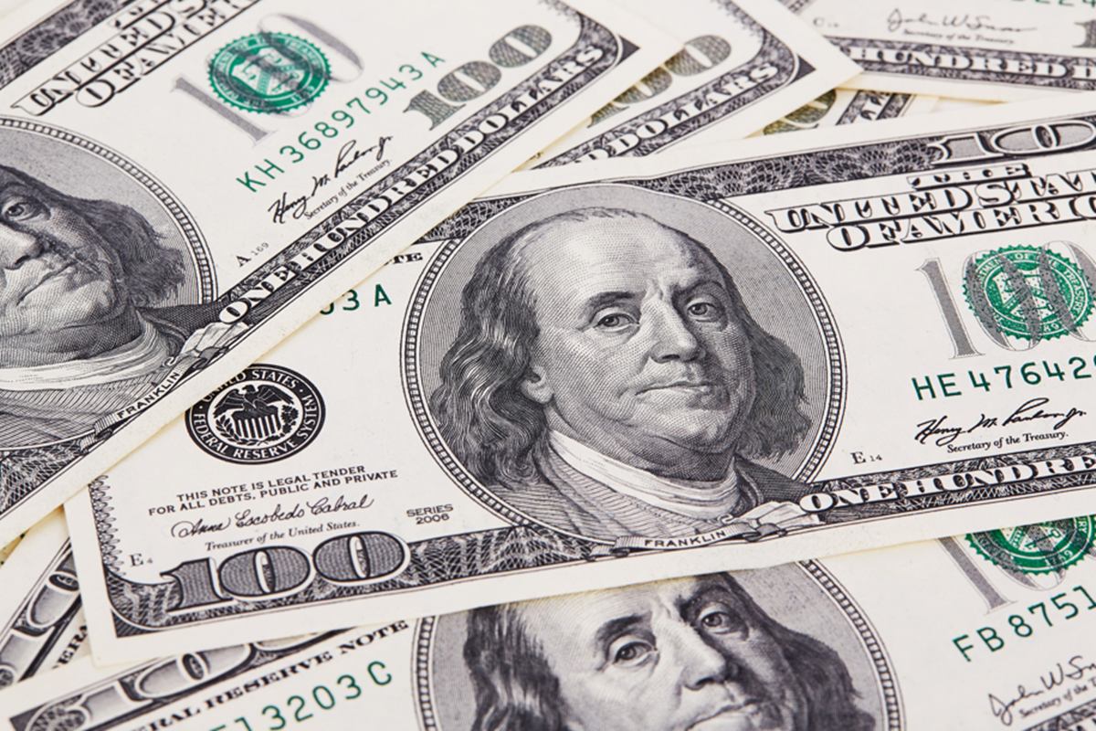 dolar-cai-forte,-a-r$-5,42,-no-primeiro-pregao-de-2026.-bolsa-recua