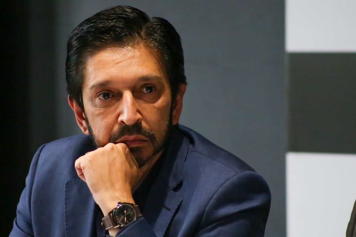 nunes-sobre-ataque-a-venezuela:-“nenhum-povo-deve-viver-sob-repressao”