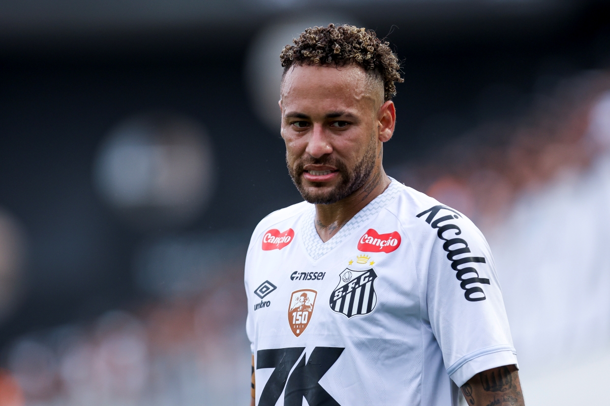 pai-de-neymar-revela-que-filho-cogitou-aposentar-apos-a-ultima-lesao
