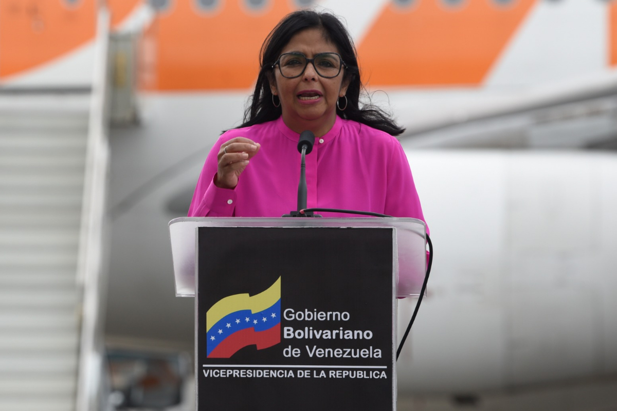 forcas-armadas-reconhecem-vice-de-maduro-como-presidente