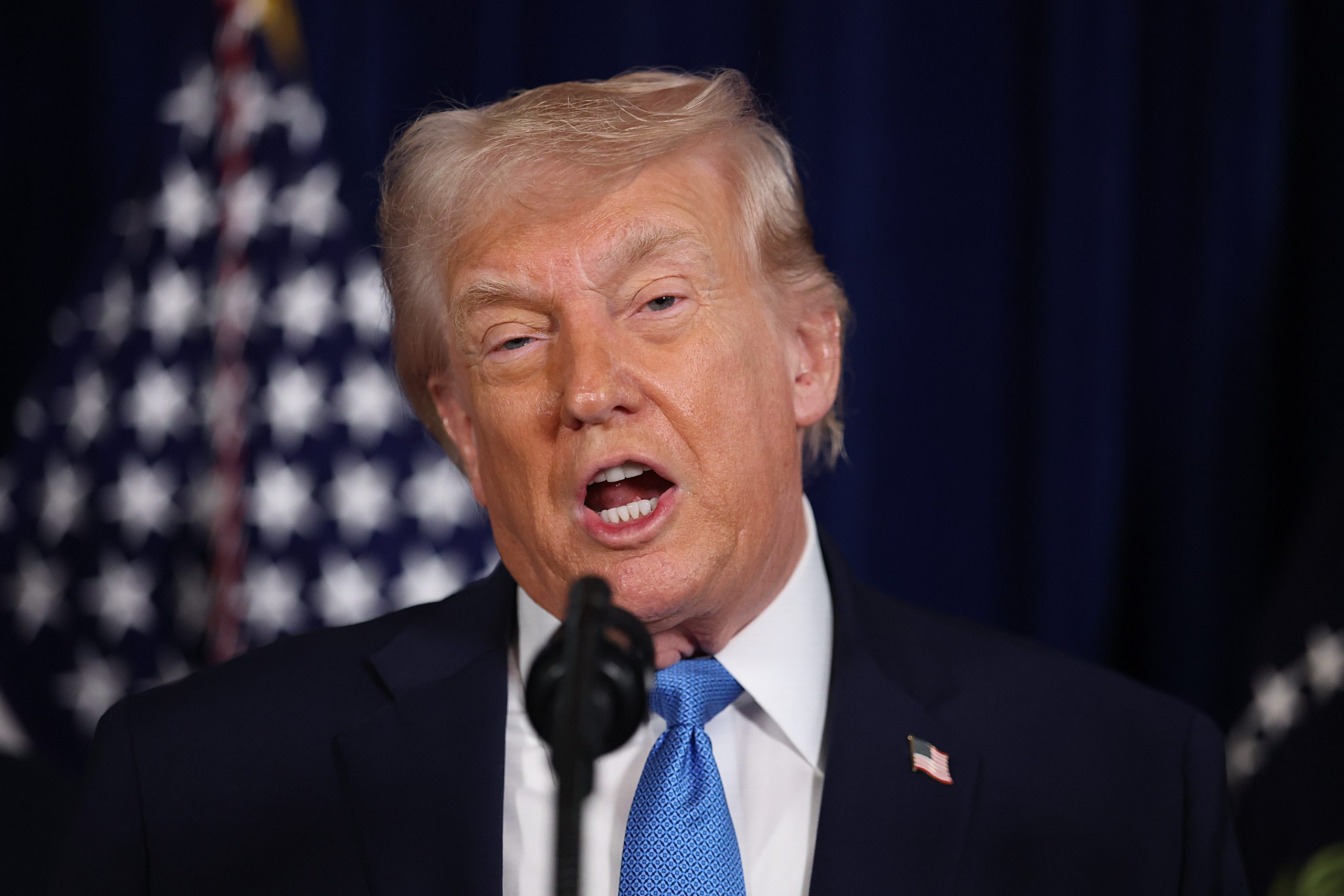 trump-a-delcy-rodriguez:-“pode-pagar-preco-alto-se-nao-fizer-o-certo”