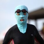 “biquini-facial”-se-populariza-nas-praias;-entenda-a-funcao-do-item
