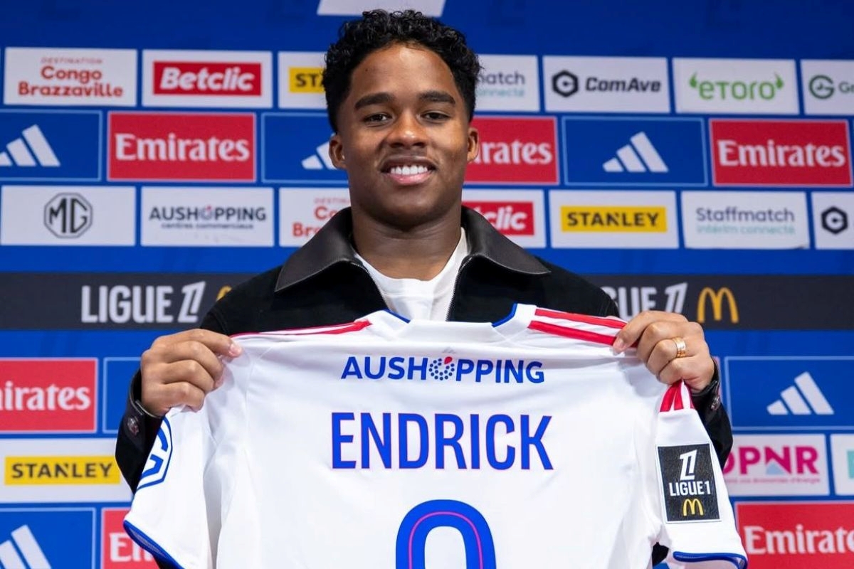 endrick-e-apresentado-no-lyon-e-comenta-peso-de-ancelotti-na-decisao.-veja-video