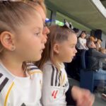 video:-filha-de-virginia-viraliza-com-reacao-fofa-em-jogo-de-vini-jr.