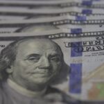 dolar-cai-para-r$-5,40-apos-invasao-a-venezuela