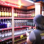 nova-morte-suspeita-por-metanol:-como-estao-as-intoxicacoes-em-sp