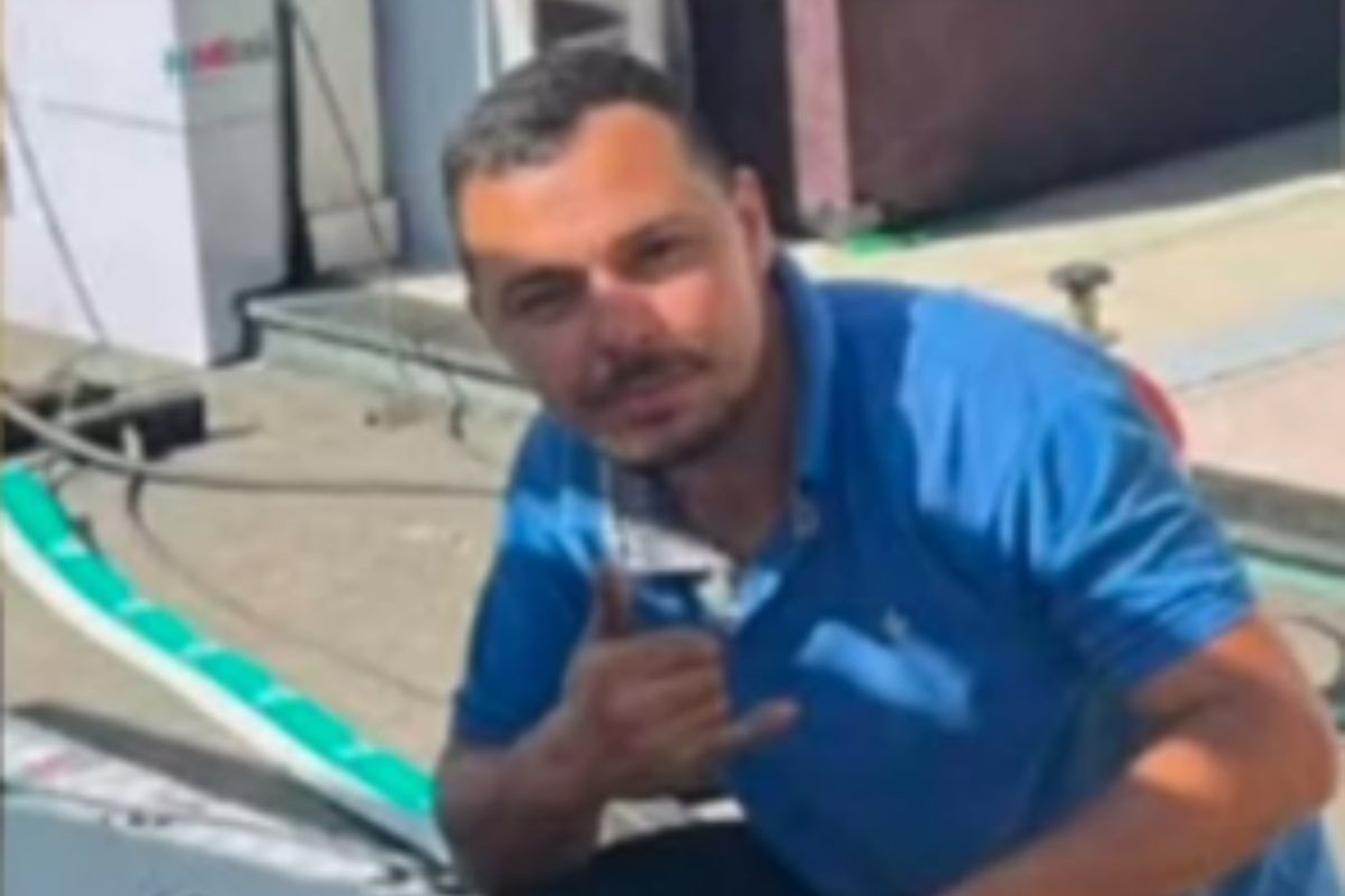 irmao-de-influencer-e-morto-a-tiros-ao-parar-moto-e-mexer-no-celular