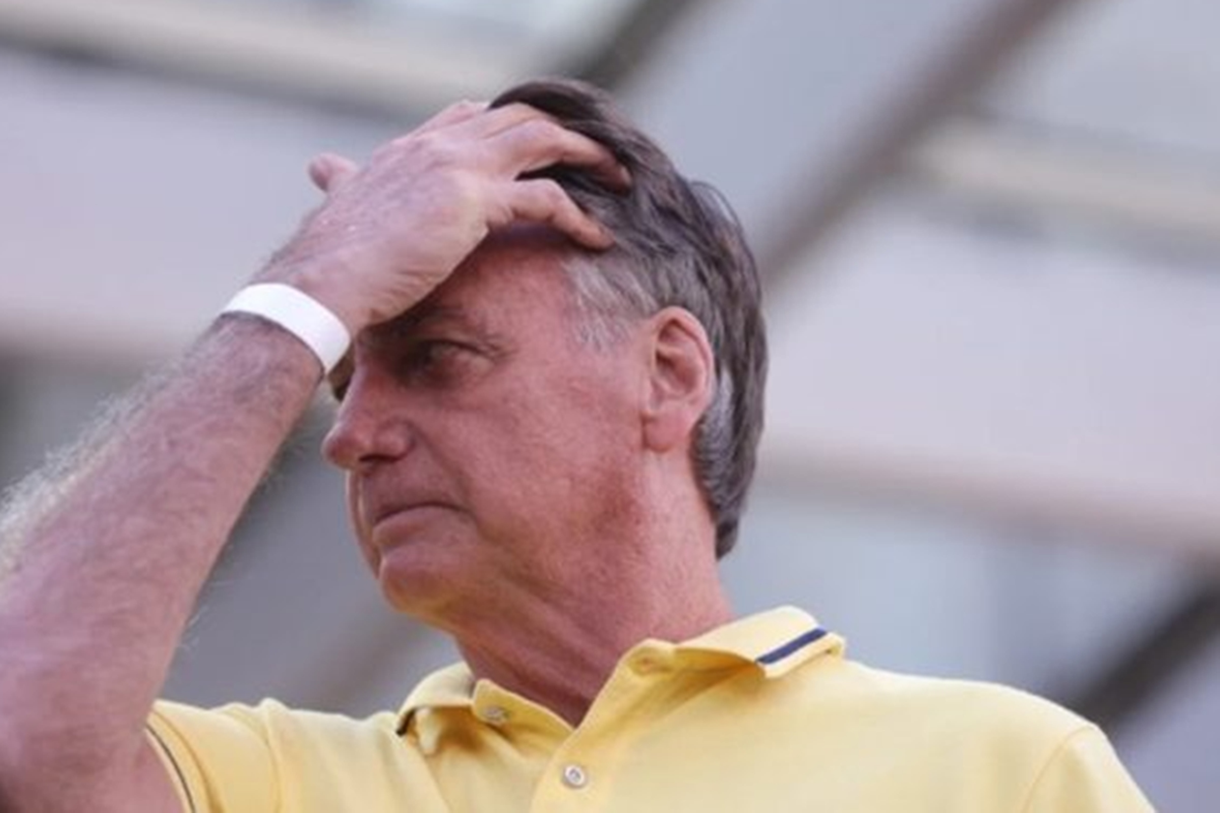pf-diz-que-bolsonaro-teve-“ferimentos-leves”-apos-queda-em-cela