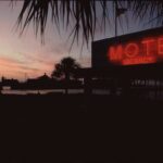 tragedia-em-motel:-homem-morre-carbonizado-em-quarto-destruido-pelo-fogo