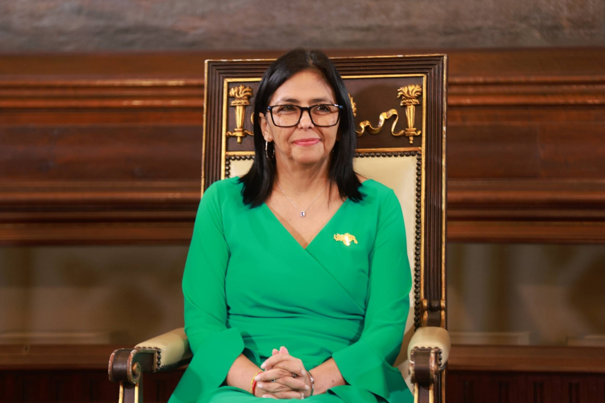 delcy:-venezuela-se-abrira-a-“relacoes-energeticas”,-mas-com-condicoes