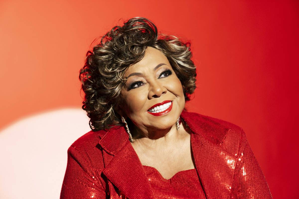 equipe-de-alcione-se-pronuncia-apos-carro-da-cantora-ser-roubado-no-rj