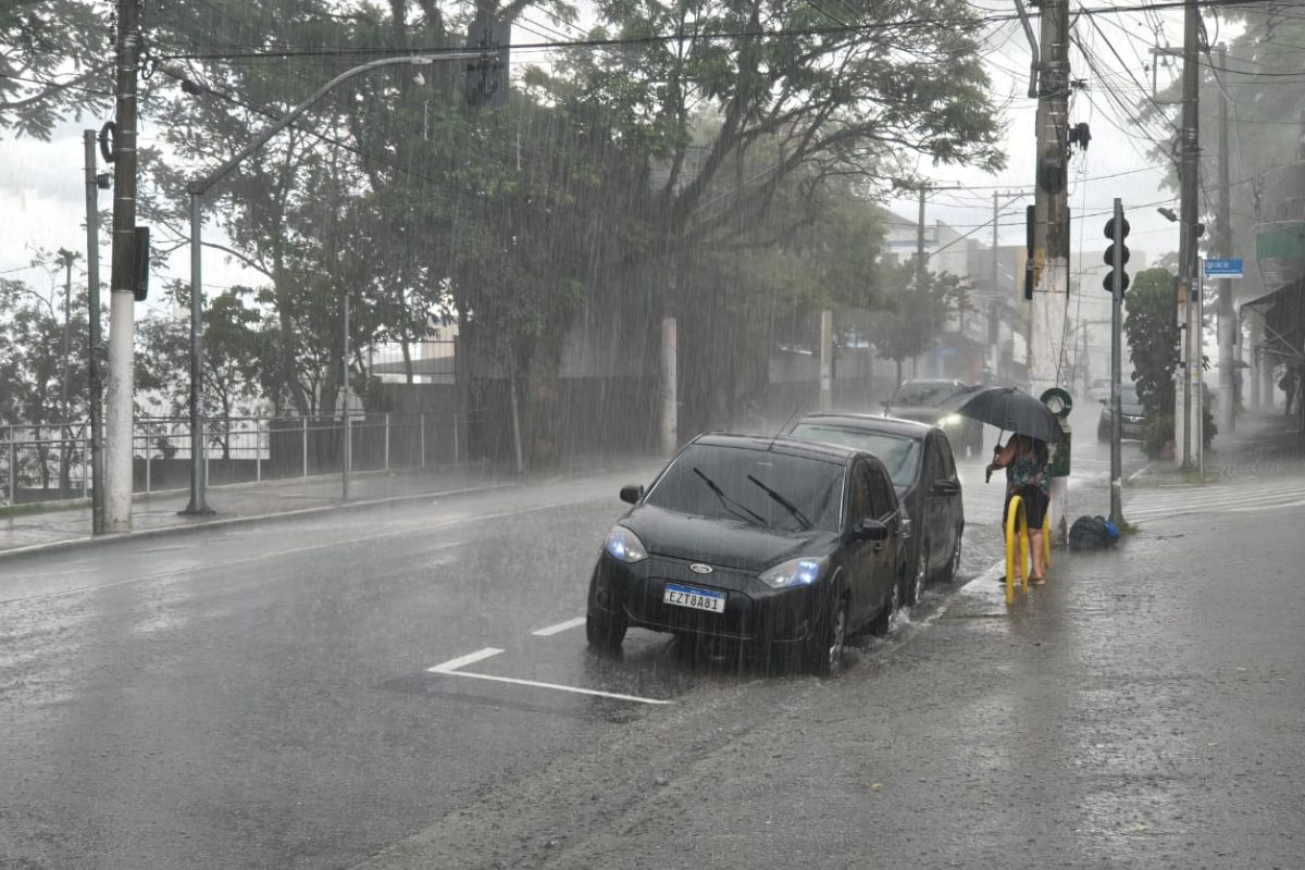 alerta-severo-e-chuva-de-granizo:-sao-paulo-entra-em-estado-de-atencao