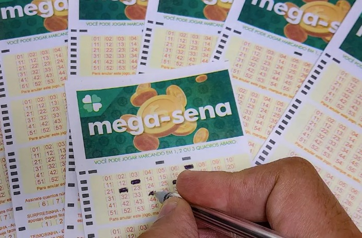 confira-dezenas-da-mega-sena-2957-e-demais-sorteios-desta-quinta-(8/1)