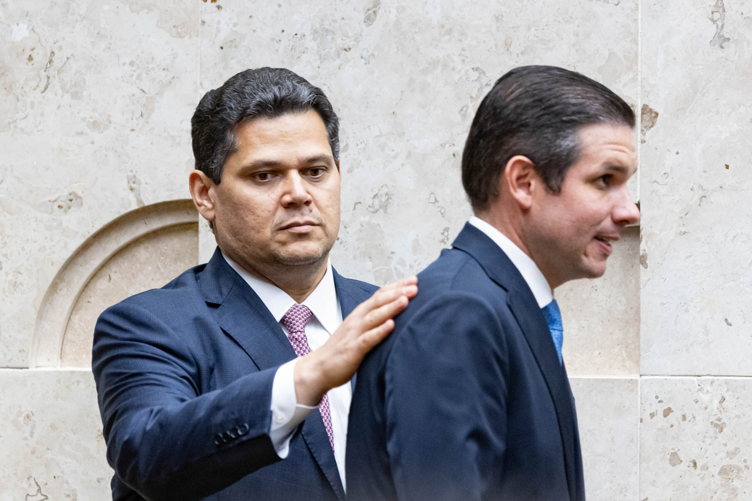 planalto-avisou-motta-e-alcolumbre-sobre-veto-ao-pl-da-dosimetria