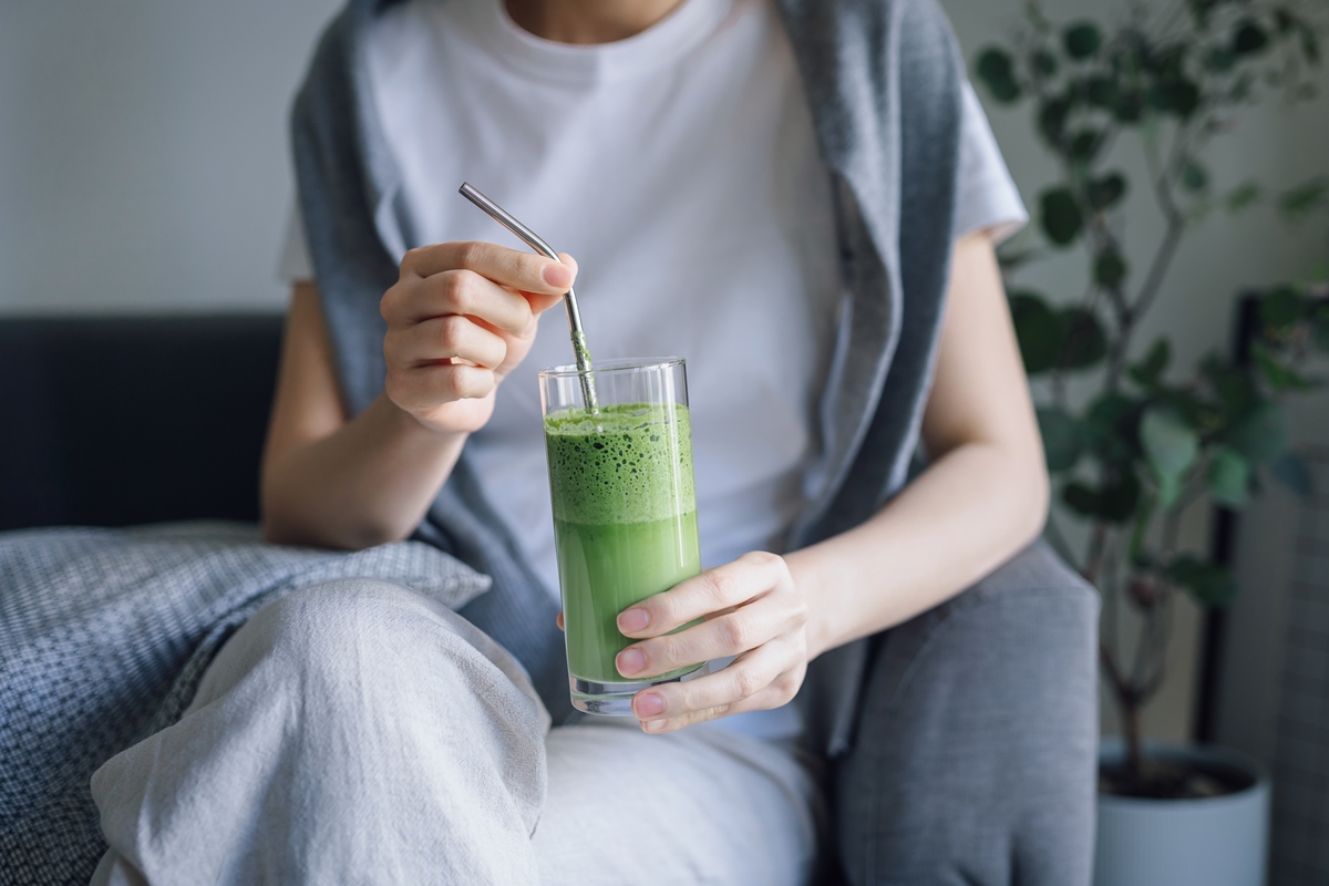 suco-de-couve,-pepino-e-maca-ajuda-a-desinchar-e-controlar-o-apetite