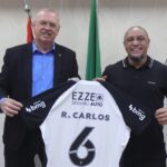 apos-cirurgia-no-coracao,-roberto-carlos-visita-a-sede-do-corinthians