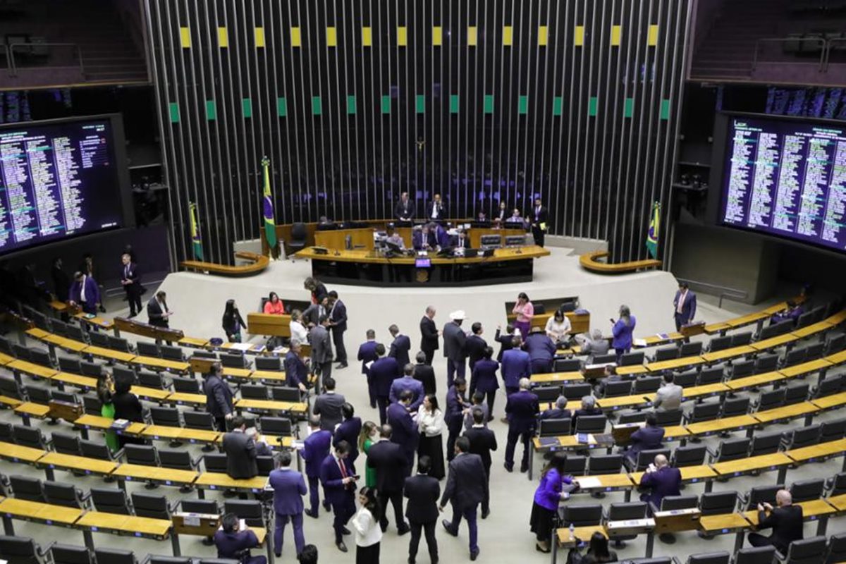 promessa-de-motta,-reforma-administrativa-nao-deve-sair-em-2026