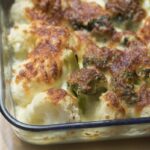 couve-flor-gratinada-e-opcao-saborosa-para-o-almoco-de-domingo