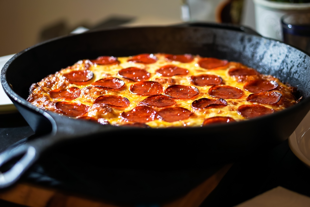 pizza-de-frigideira:-massa-rapida-que-salva-qualquer-refeicao