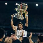 video:-angel-romero-e-homenageado-antes-de-estreia-do-corinthians