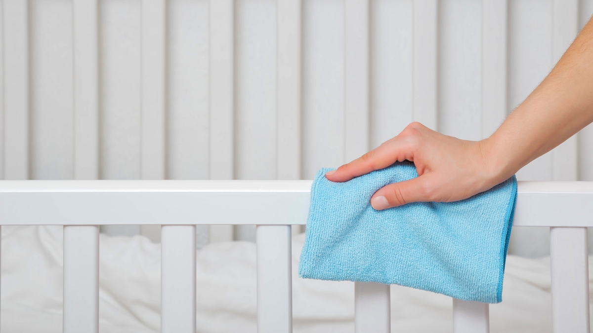voce-limpa-o-berco-do-jeito-certo?-descubra-erros-na-rotina-com-bebes