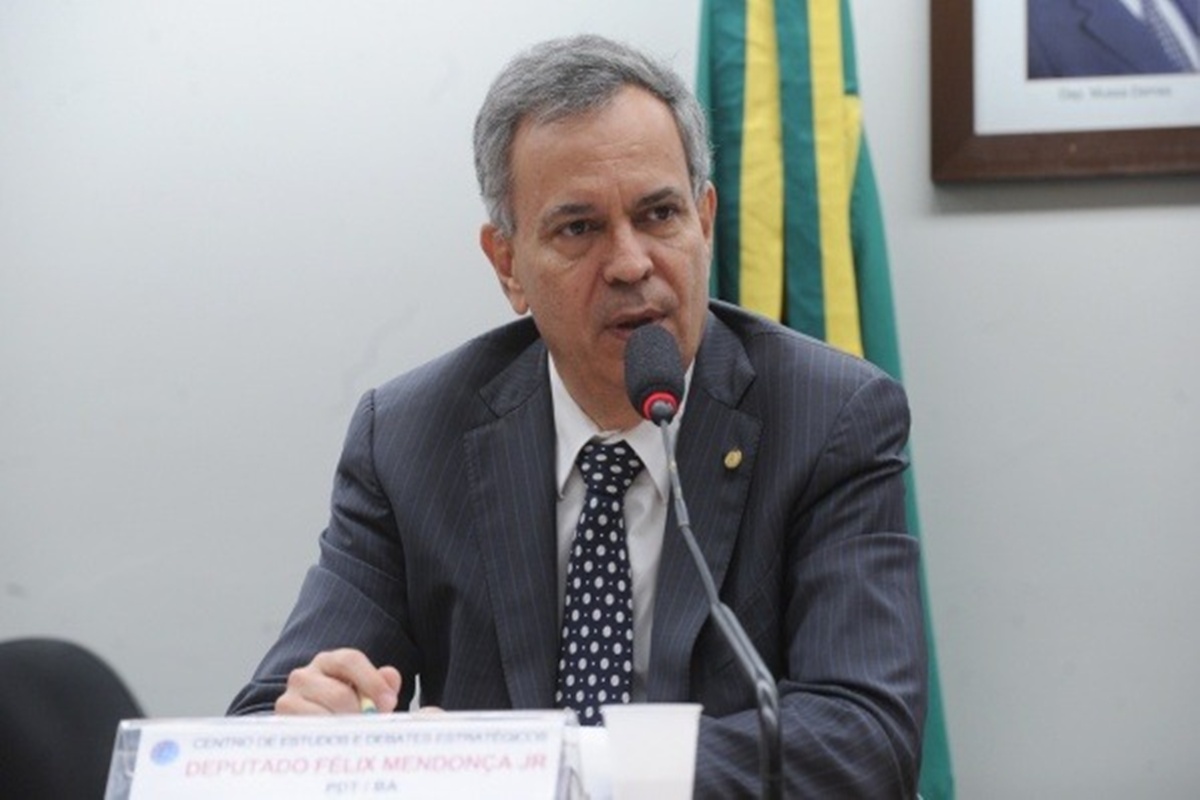 pf-deflagra-nova-fase-da-overclean.-deputado-felix-mendonca-e-alvo
