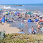 ondas-fortes-deixam-um-morto-e-35-feridos-na-costa-da-argentina