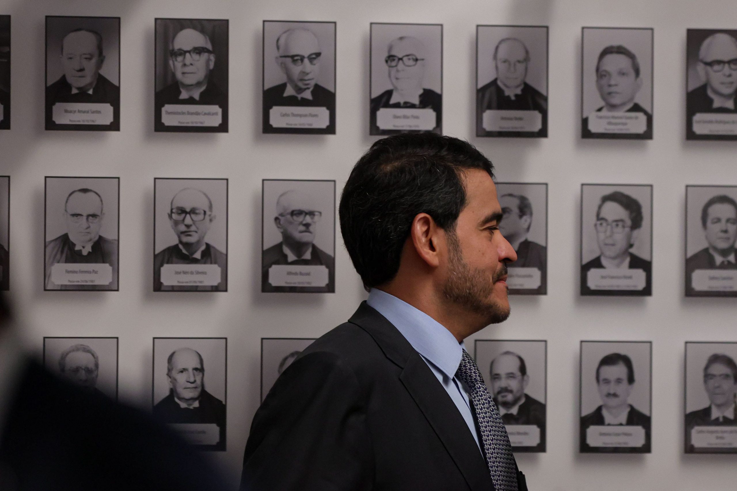 como-foi-o-jantar-do-chefe-da-ccj-com-indicado-de-lula-ao-stf