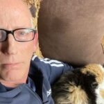 scott-adams,-criador-da-tirinha-dilbert,-morre-aos-68-anos