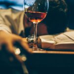 psiquiatra-aponta-sinais-de-que-o-consumo-de-alcool-passou-do-limite