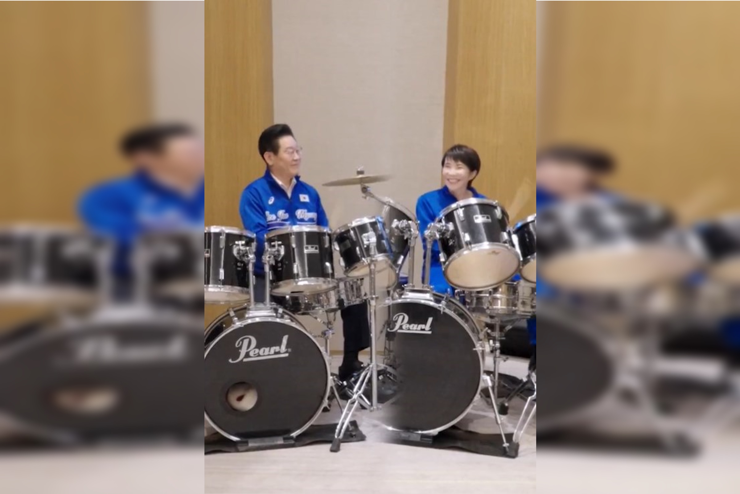premier-do-japao-e-presidente-sul-coreano-tocam-bateria-em-encontro.-veja-video