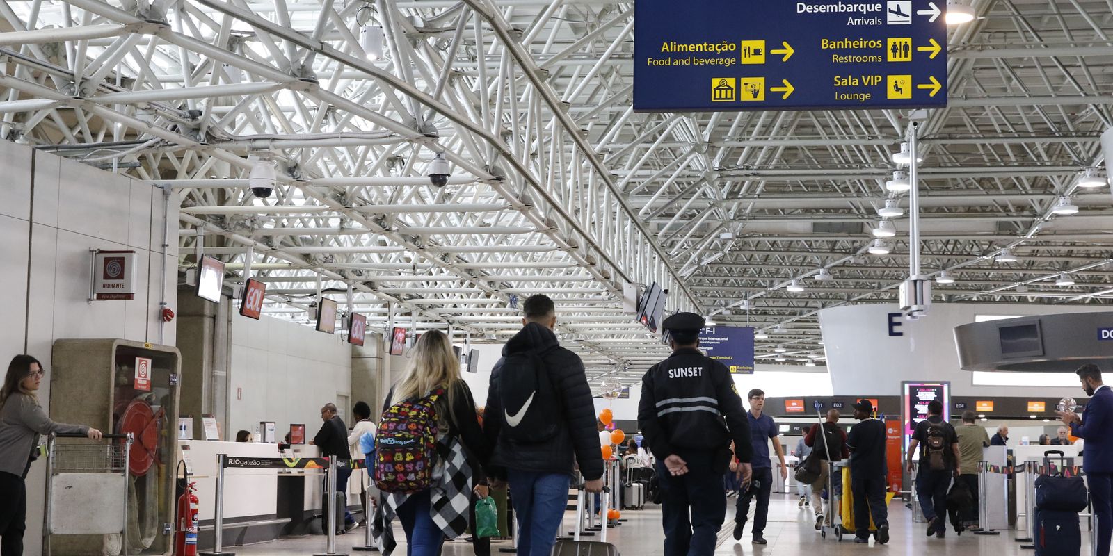 ministerio-de-portos-e-aeroportos-anuncia-40-leiloes-para-2026