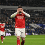 copa-da-liga-inglesa:-em-jogo-com-muitos-gols,-arsenal-vence-chelsea