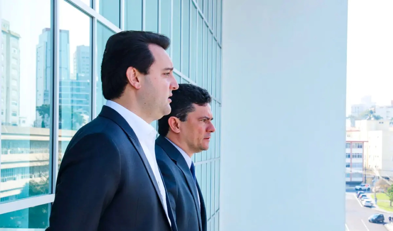 moro-procurou-ratinho-jr.-em-busca-de-apoio-para-governo-do-parana