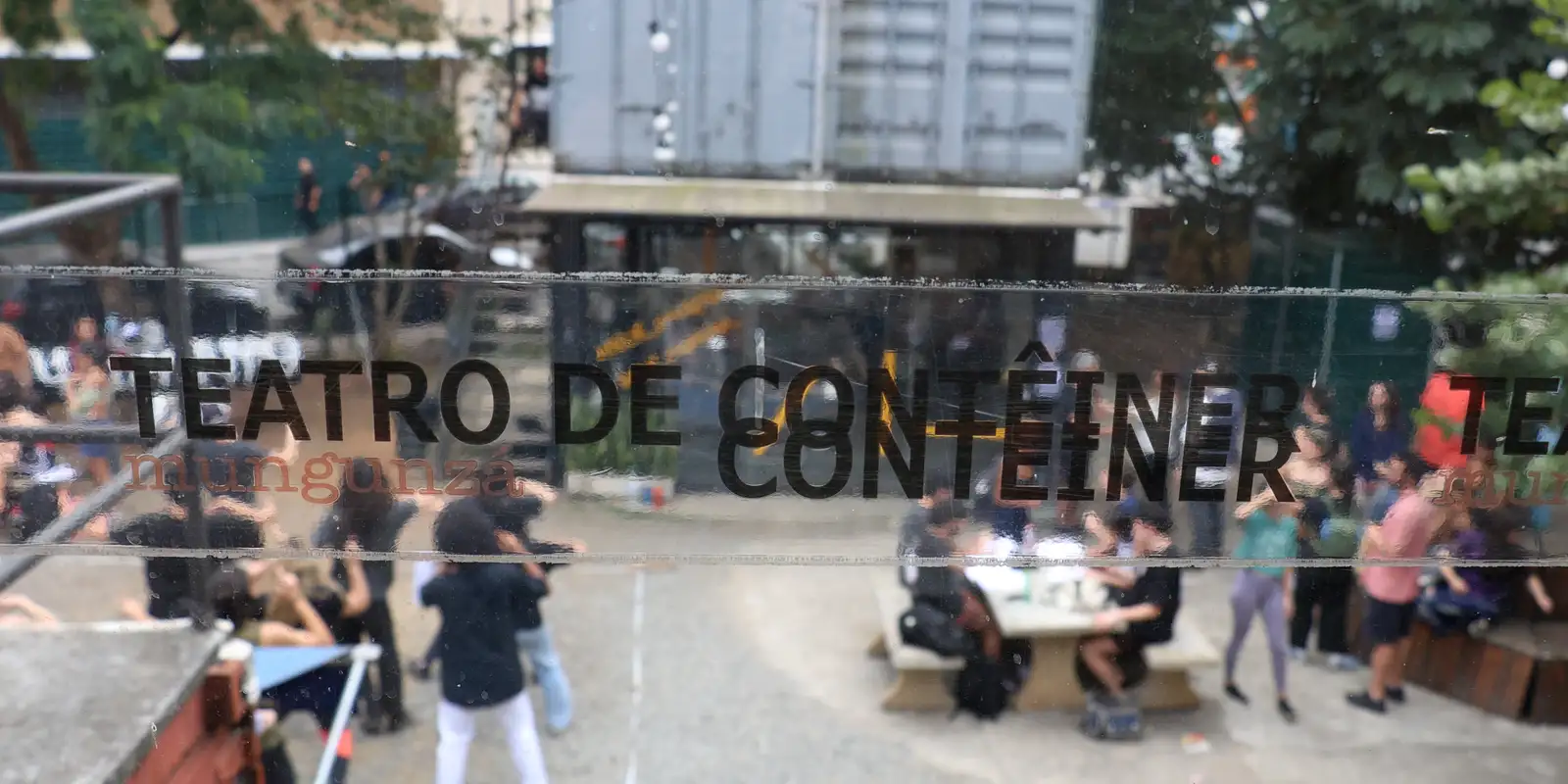 prefeitura-de-sao-paulo-retoma-espaco-ocupado-pelo-teatro-de-conteiner