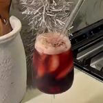 sleepy-girl-mocktail:-bebida-viral-no-tiktok-ajuda-a-dormir-melhor