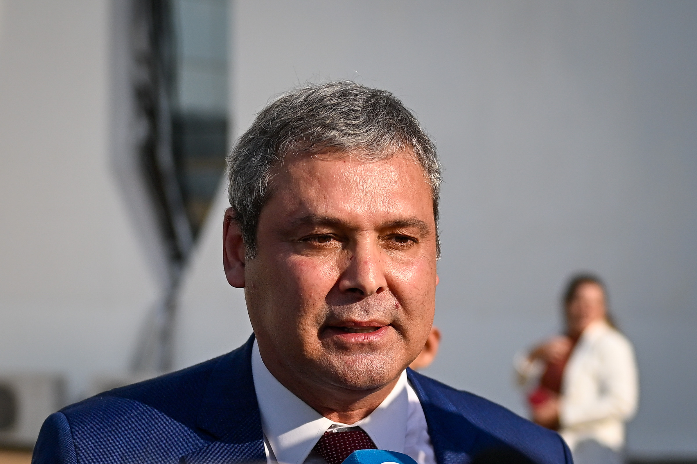 lindbergh-se-manifesta-sobre-ida-de-bolsonaro-para-a-papudinha