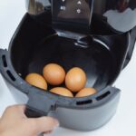 como-fazer-ovo-na-air-fryer-e-nunca-mais-usar-a-frigideira