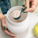 e-verdade-que-usar-whey-protein-causa-espinhas?-entenda