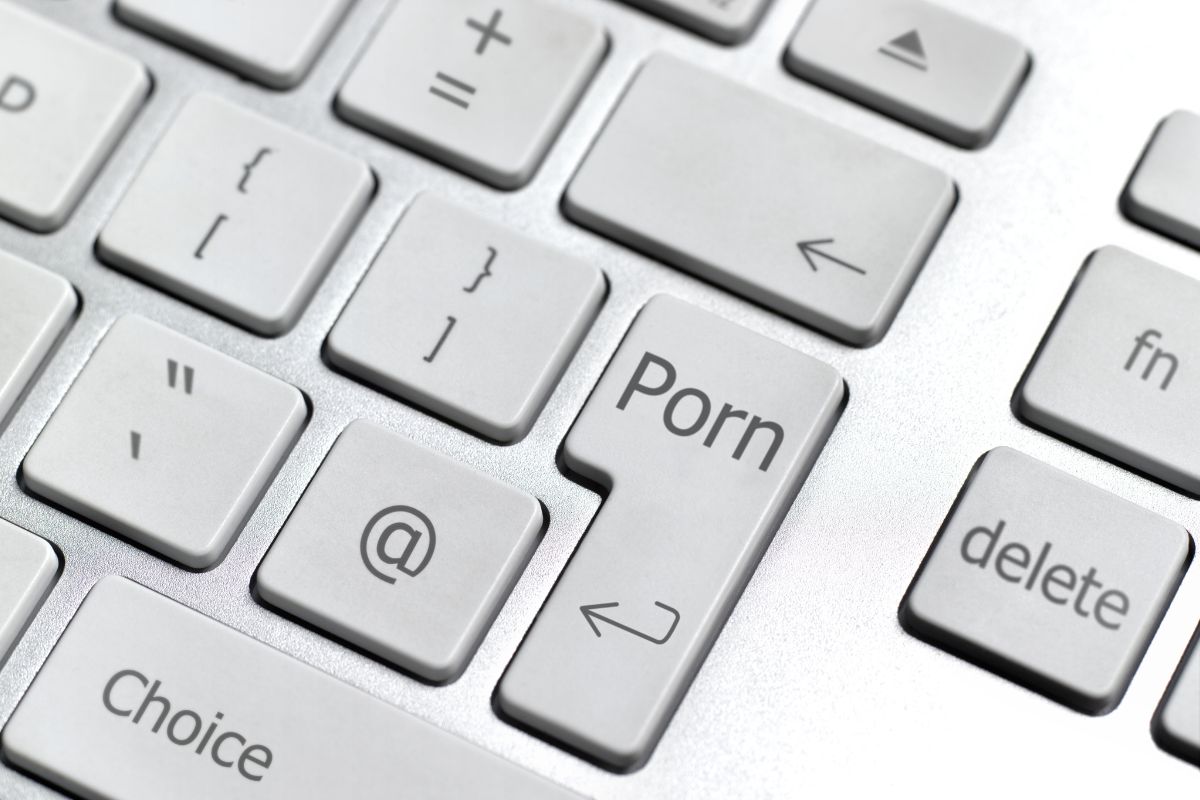 veja-o-que-mulheres-que-assistem-a-porno-mais-buscam-em-sites-adultos