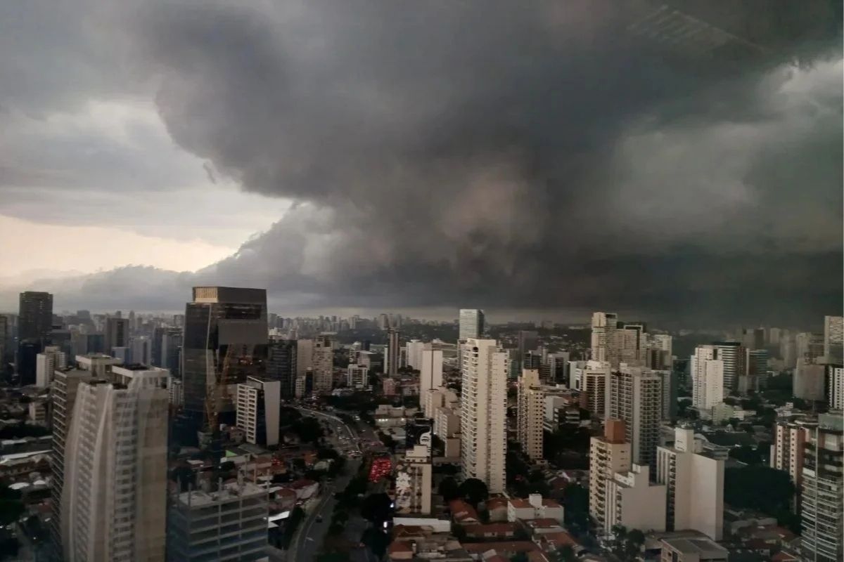 chuvas:-sao-paulo-entra-em-estado-de-atencao-para-alagamentos