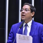 deputado-que-levou-michelle-a-moraes-dialoga-com-ministro-desde-agosto