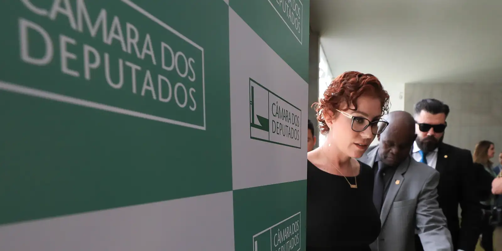 italia-julga-extradicao-de-carla-zambelli,-nesta-terca-feira