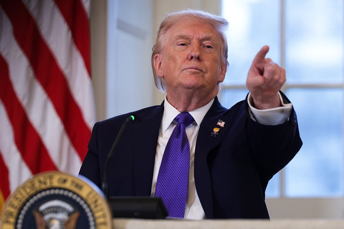 donald-trump-muda-tom,-diz-amar-venezuela-e-elogia-cooperacao-com-eua