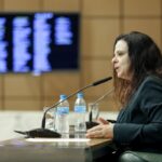 janaina-paschoal-chama-flavio-de-“filhinho-de-papai”-e-defende-tarcisio