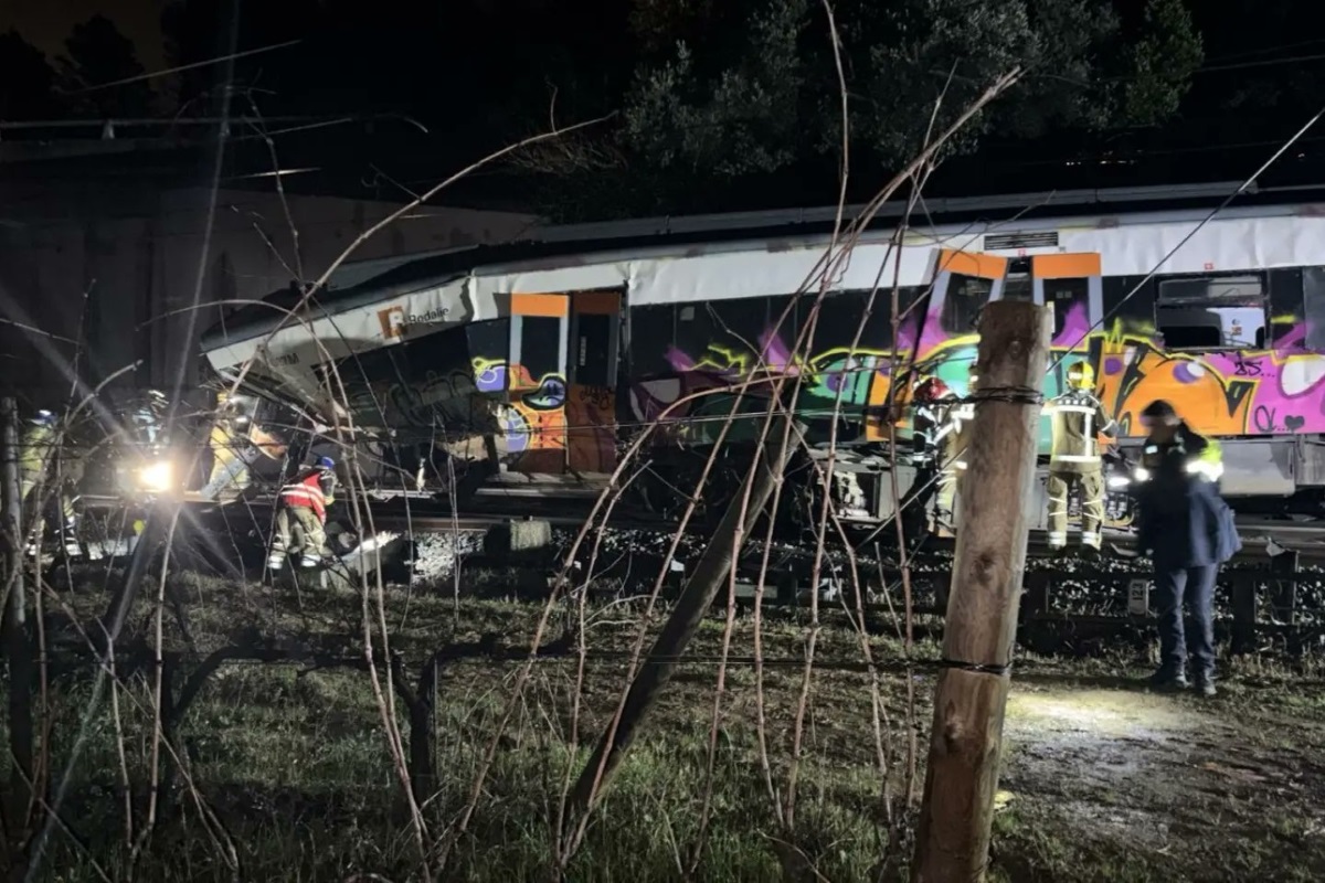 trem-descarrila-na-espanha,-mata-uma-pessoa-e-deixa-37-feridos
