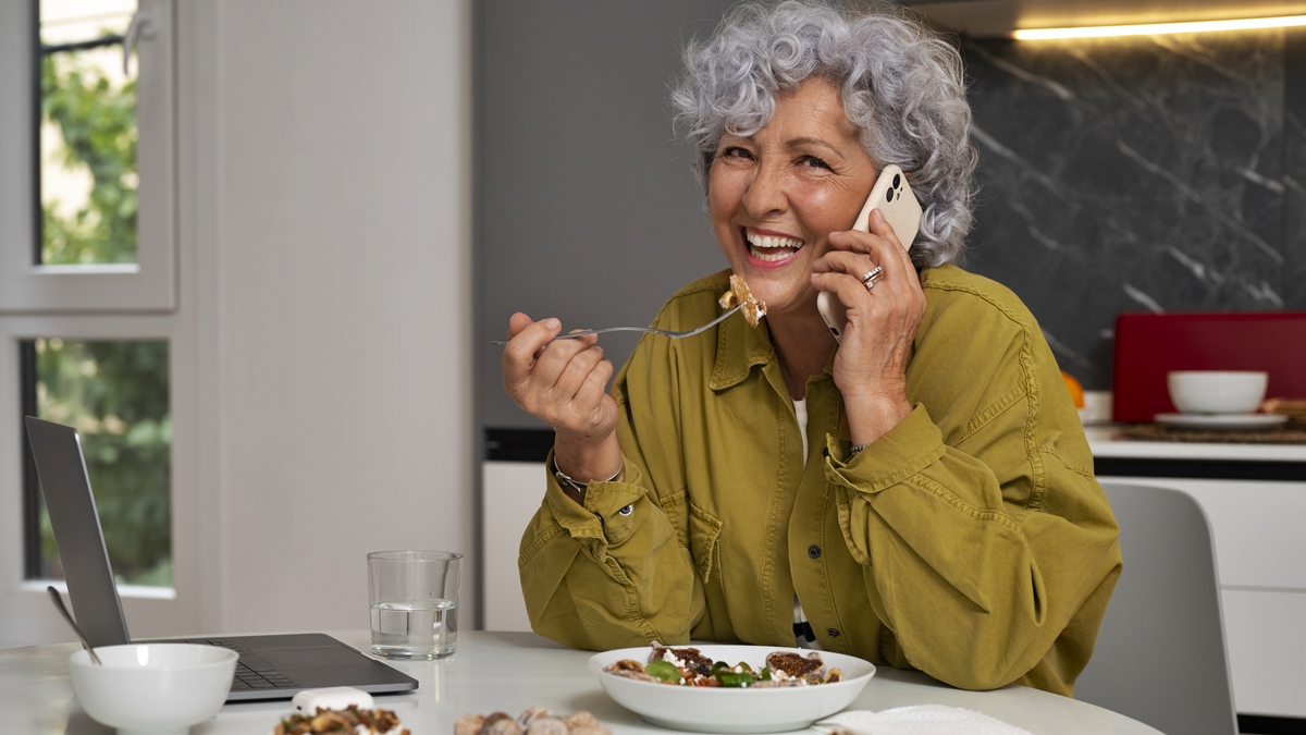 tem-mais-de-50-anos?-saiba-os-melhores-alimentos-para-comecar-o-dia
